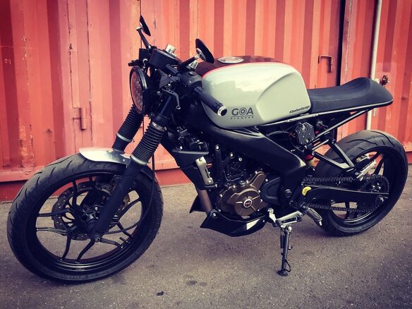 2015 Bajaj Pulsar NS 200, серый - вид 3