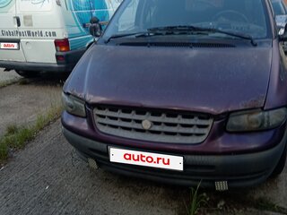 1999 Plymouth Voyager III, красный, 170000 рублей, вид 2