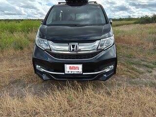 2016 Honda Stepwgn Spada V, чёрный, 2060000 рублей, вид 2