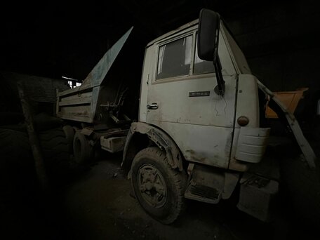 1995 КамАЗ 5511, серебристый, 350000 рублей, вид 3