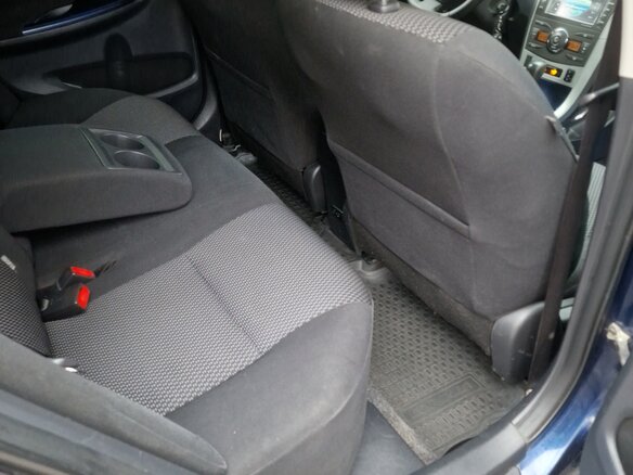 2011 Toyota Corolla X (E140, E150) Рестайлинг, синий, 1500000 рублей - вид 11