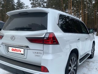 2018 Lexus LX 570 III Рестайлинг 2, белый, 11380000 рублей, вид 3