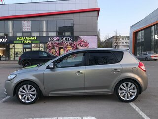 2010 Kia Ceed I Рестайлинг, серебристый, 530000 рублей, вид 4