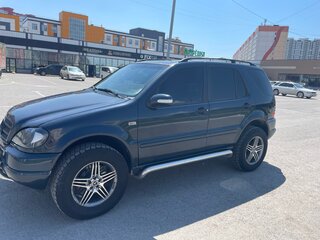 2000 Mercedes-Benz M-Класс 430 I (W163), чёрный, 1000000 рублей, вид 5