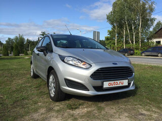 2016 Ford Fiesta Mk6 Рестайлинг, серый, 920000 рублей, вид 4