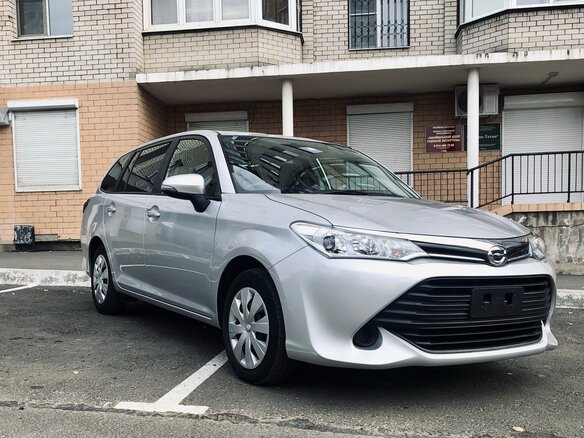 2017 Toyota Corolla Fielder XI (E160, E170) Рестайлинг 2, серебристый, 1280000 рублей - вид 3