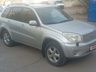 2004 Toyota RAV4 II (XA20) Рестайлинг, серебристый, 870000 рублей, вид 1