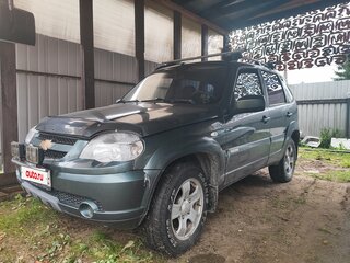 2012 Chevrolet Niva I Рестайлинг, зелёный, 490000 рублей, вид 1