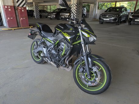 2021 Kawasaki Z 650, чёрный, 745000 рублей, вид 1