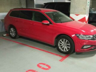 2020 Volkswagen Passat B8 Рестайлинг, красный, 1800000 рублей, вид 3