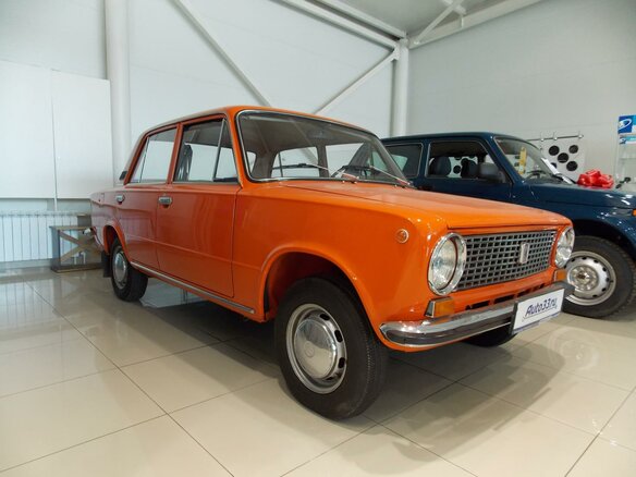 1970 Lada (ВАЗ) 2101, оранжевый - вид 1