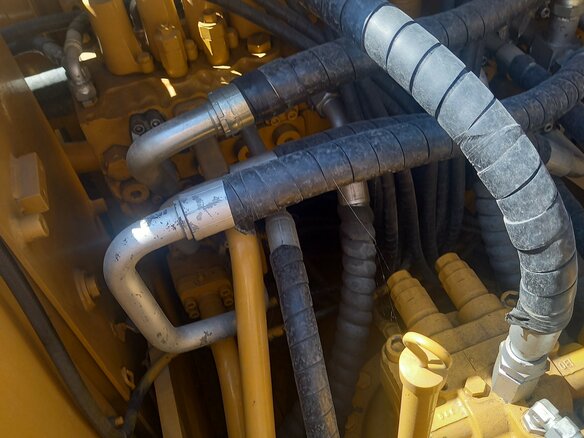 2016 Caterpillar 320D, жёлтый, 6400000 рублей - вид 10