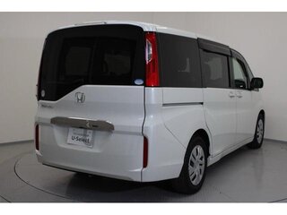 2019 Honda Stepwgn V Рестайлинг, белый, 1640000 рублей, вид 3