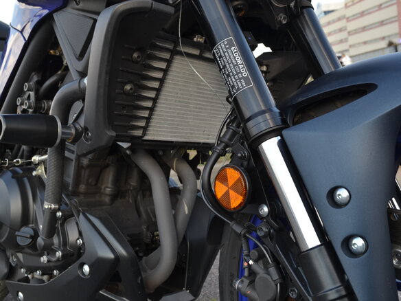 2023 Yamaha MT-03, белый - вид 7