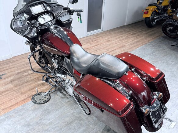 2018 Harley-Davidson Road Glide, пурпурный, 1899000 рублей - вид 10