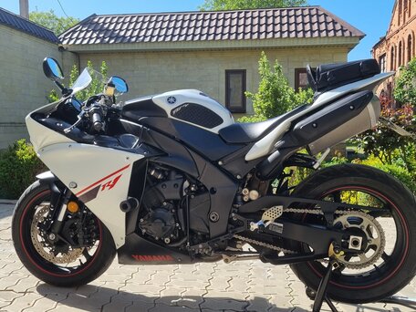2014 Yamaha YZF-R1, белый, 890000 рублей, вид 3