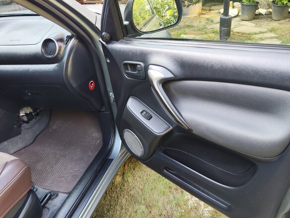 2004 Toyota RAV4 II (XA20) Рестайлинг, зелёный - вид 18