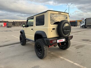 2018 Suzuki Jimny IV, бежевый, 3000000 рублей, вид 5