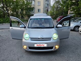 2013 Toyota Sienta I Рестайлинг 2, серебристый, 1000000 рублей, вид 3