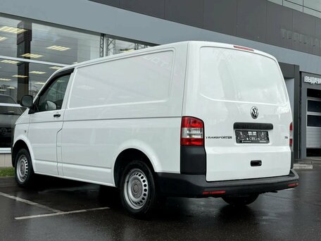 2013 Volkswagen Transporter, белый, 1700000 рублей, вид 4
