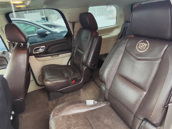 2011 Cadillac Escalade III, белый, 2150000 рублей - вид 8