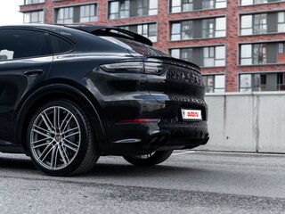 2020 Porsche Cayenne Turbo Coupé III, чёрный, 11500000 рублей, вид 5