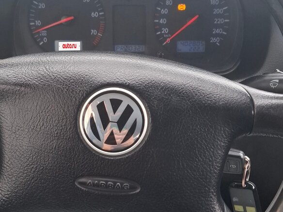 1999 Volkswagen Bora I, красный, 550000 рублей - вид 9