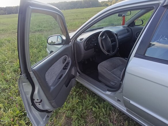 2008 Kia Spectra I Рестайлинг 2, серебристый, 385000 рублей - вид 20