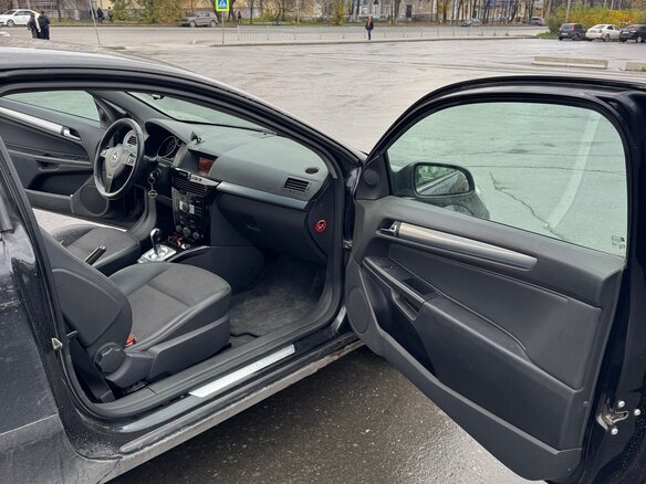 2008 Opel Astra GTC H Рестайлинг, чёрный, 373000 рублей - вид 7