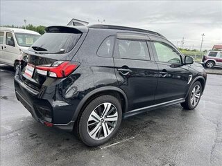 2024 Mitsubishi RVR III Рестайлинг 3, чёрный, 1500217 рублей, вид 4