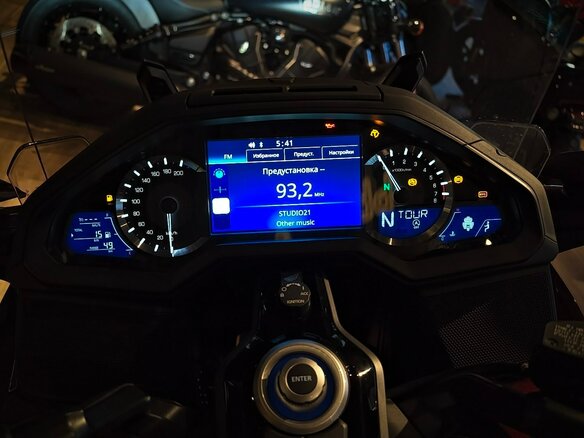 2025 Honda GL 1800 Gold Wing, пурпурный, 3690000 рублей - вид 7