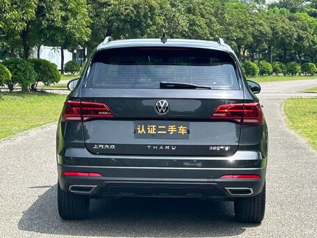 2022 Volkswagen Tharu I, чёрный, 1628000 рублей, вид 5
