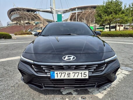 2023 Hyundai Avante VII, чёрный, 1911000 рублей, вид 2