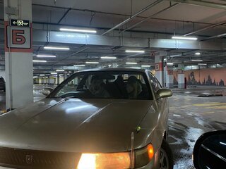 1992 Toyota Chaser V (X90), бежевый, 370000 рублей, вид 2