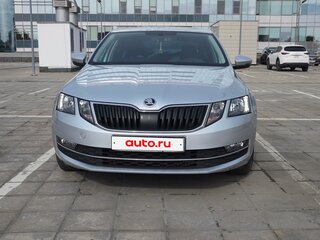 2019 Skoda Octavia III (A7) Рестайлинг, серебристый, 2000000 рублей, вид 1