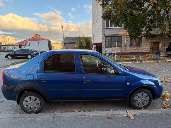 2008 Renault Logan I, синий - вид 3
