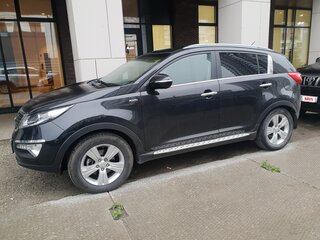 2011 Kia Sportage III, чёрный, 1395000 рублей, вид 3