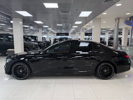 2026 Mercedes-Benz S-Класс 500 Long 4MATIC VII (W223) Рестайлинг, чёрный, 27299000 рублей, вид 4