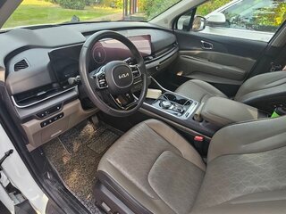 2024 Kia Carnival IV Рестайлинг, белый, 5300000 рублей, вид 4