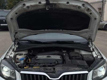 2016 Skoda Yeti I Рестайлинг, белый, 1390000 рублей, вид 2