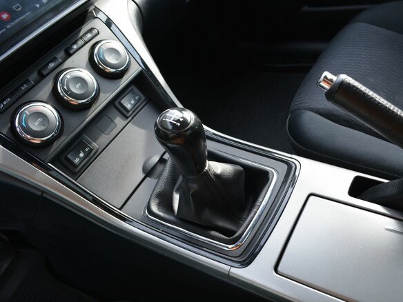 2010 Mazda 6 II (GH) Рестайлинг, белый, 659999 рублей - вид 8