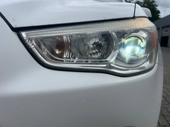 2010 Mitsubishi ASX I, белый, 755000 рублей - вид 10