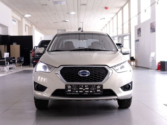 2020 Datsun on-DO I Рестайлинг, серебристый - вид 1