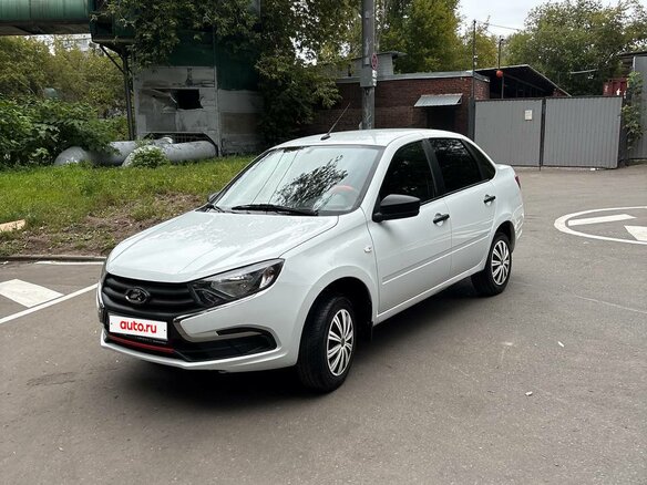 2024 Lada (ВАЗ) Granta I Рестайлинг, белый - вид 3
