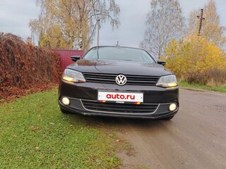 2013 Volkswagen Jetta VI, чёрный, 1350000 рублей, вид 2