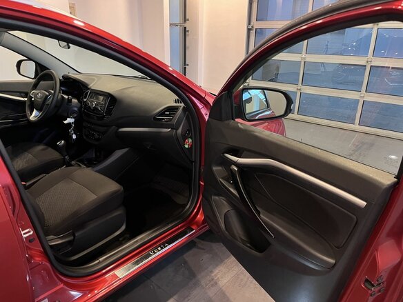 2019 Lada (ВАЗ) Vesta SW I, красный, 1139000 рублей - вид 26