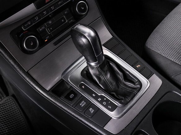 2011 Volkswagen Passat B7, чёрный, 999000 рублей - вид 8