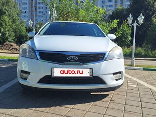 2011 Kia Ceed I Рестайлинг, белый, 820000 рублей, вид 3