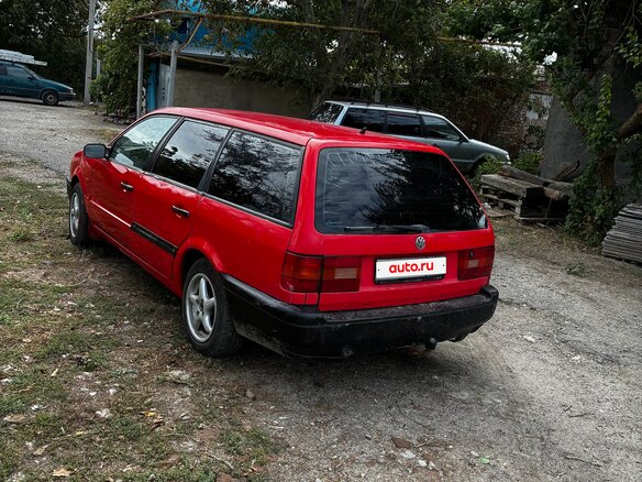 1993 Volkswagen Passat B4, красный, 200000 рублей - вид 4
