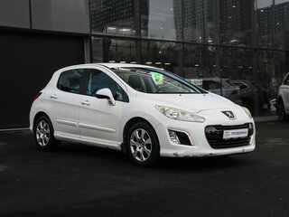 2011 Peugeot 308 I Рестайлинг, белый, 560000 рублей, вид 3